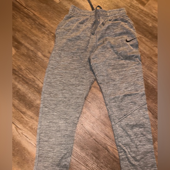 Nike pants - Picture 3 of 3